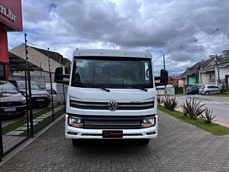 VW 11-180 DELIVERY PRIME PLATAFORMA GUINCHO 6 METROS  - Foto 6