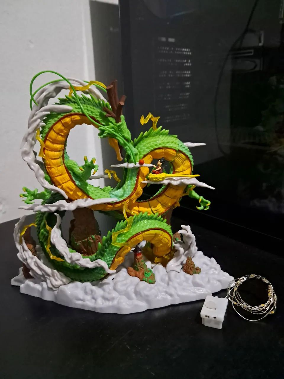 Action Figure Dragon Ball - Shenlong 22cm Com Led - Foto 2