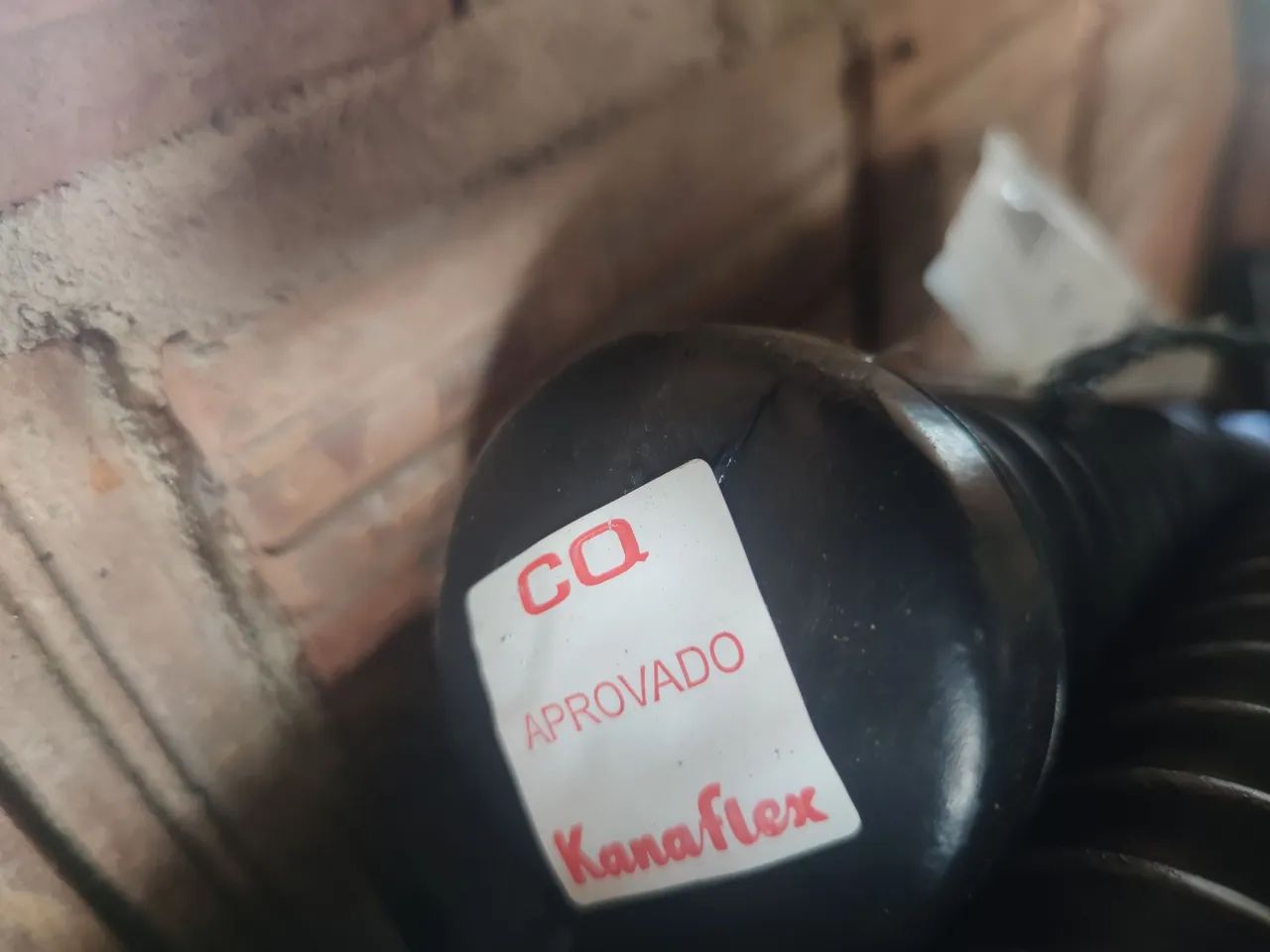 Vendo 100 metros de cabo e 50 metros de canaflex, os dois por 1,000 reais aceito ofertas!