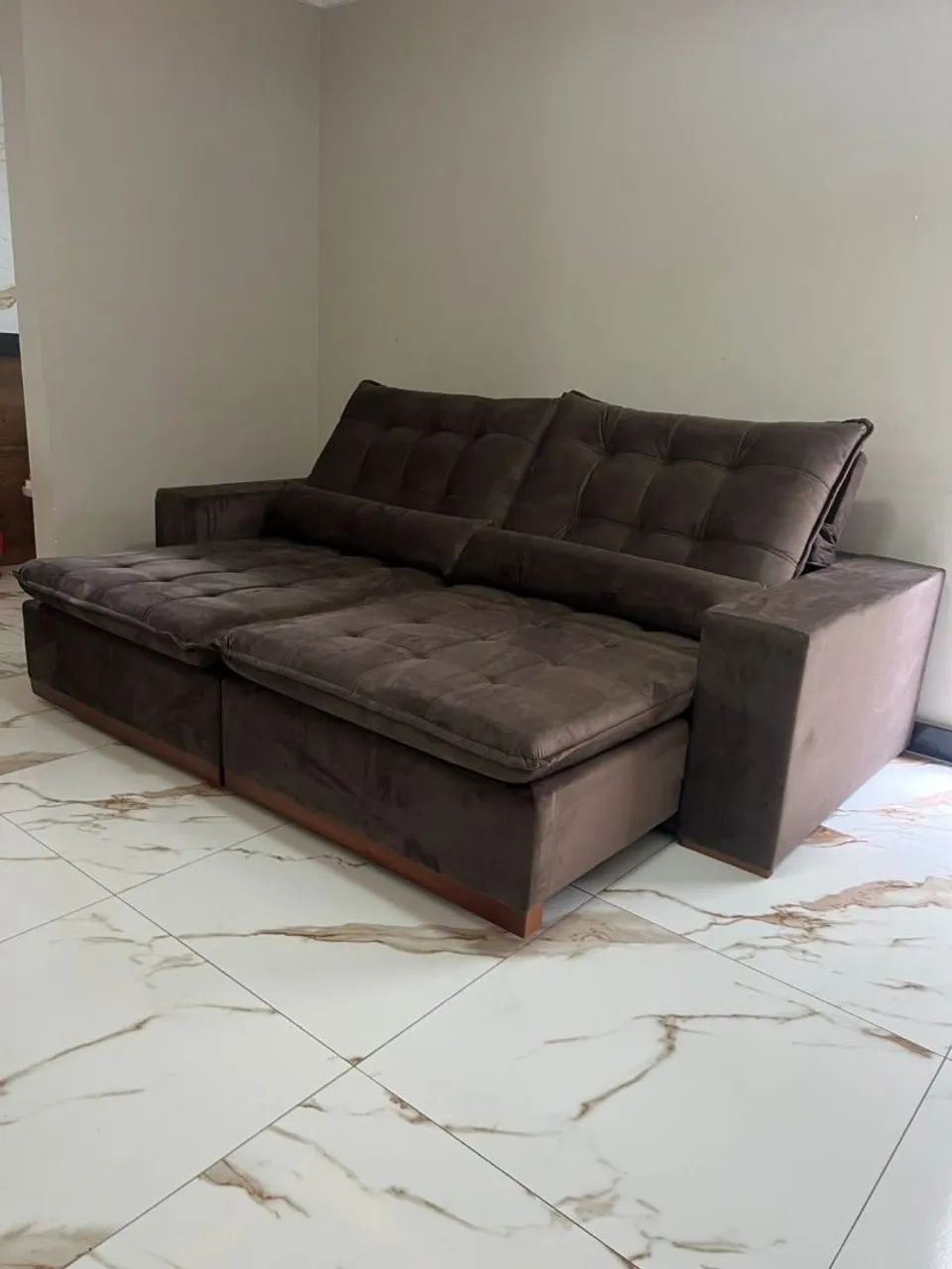 Sofa NOVOS LACRADO DE ESTOQUE - Foto 2