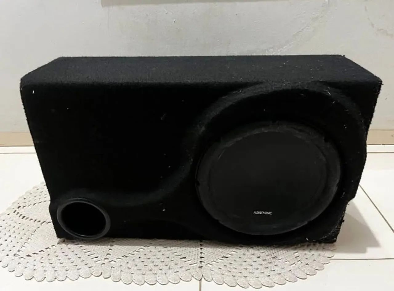 Caixa dutada com subwoofer