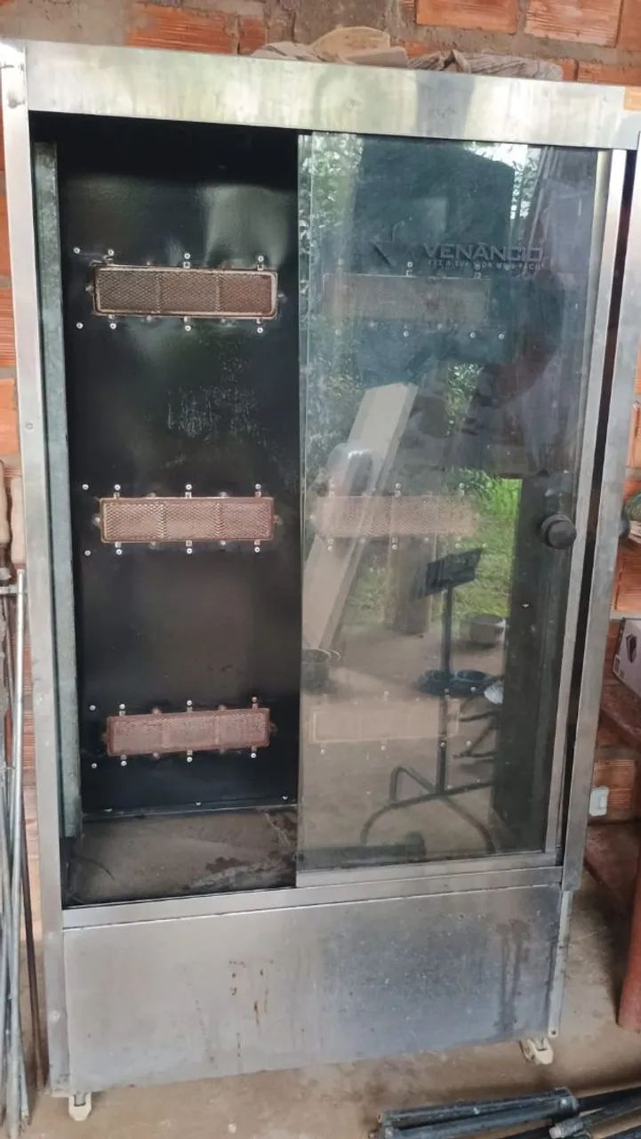 Máquina de assar frango 