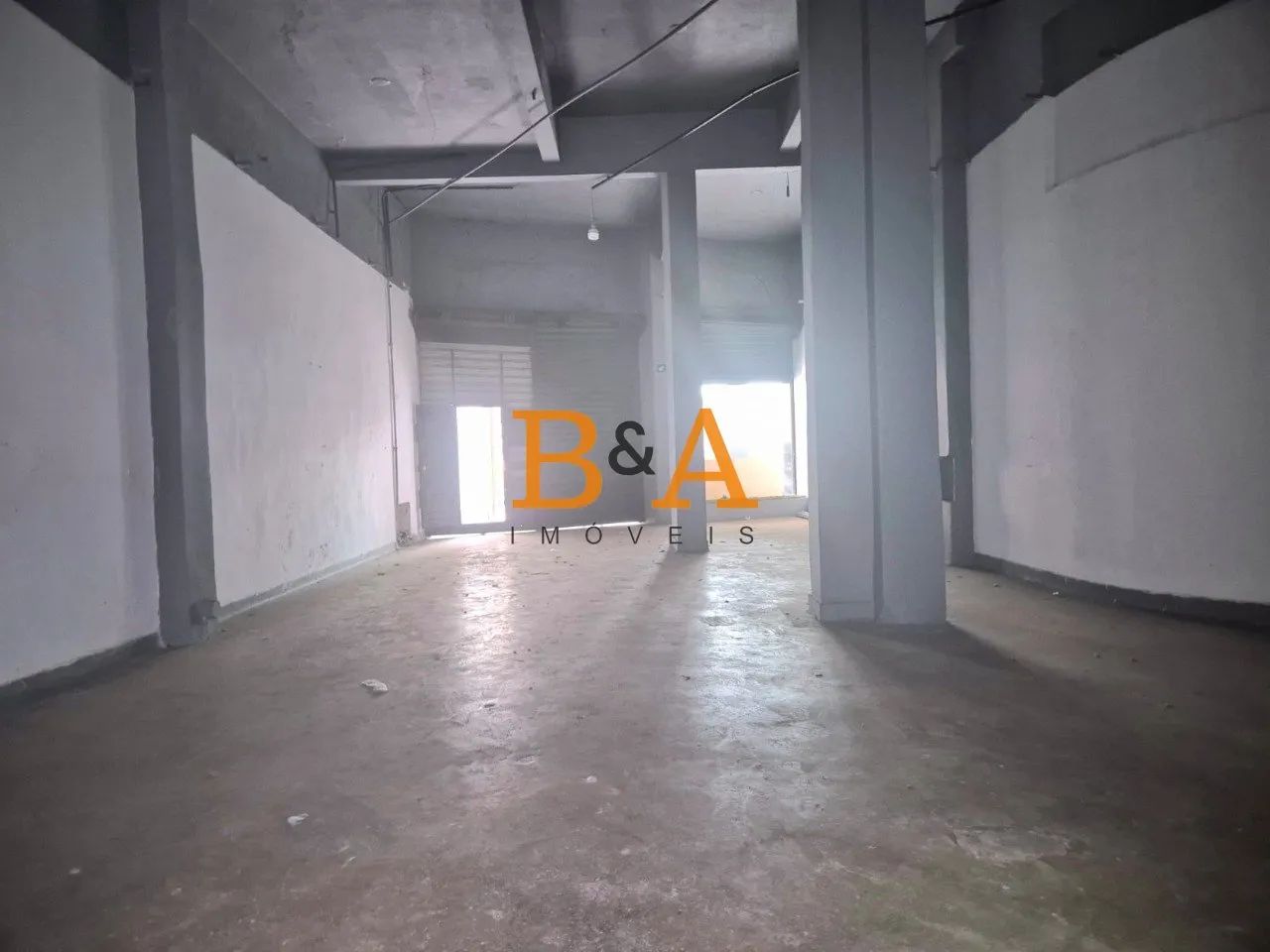 Loja Ampla de Frente para Rua no Humaitá | Ideal para Diversos Segmentos Comerciais - Foto 2