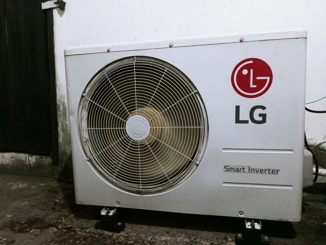 Barbada Ar condicionado marca LG modelo split Inverter de 22.000Btus quente e frio - Foto 2