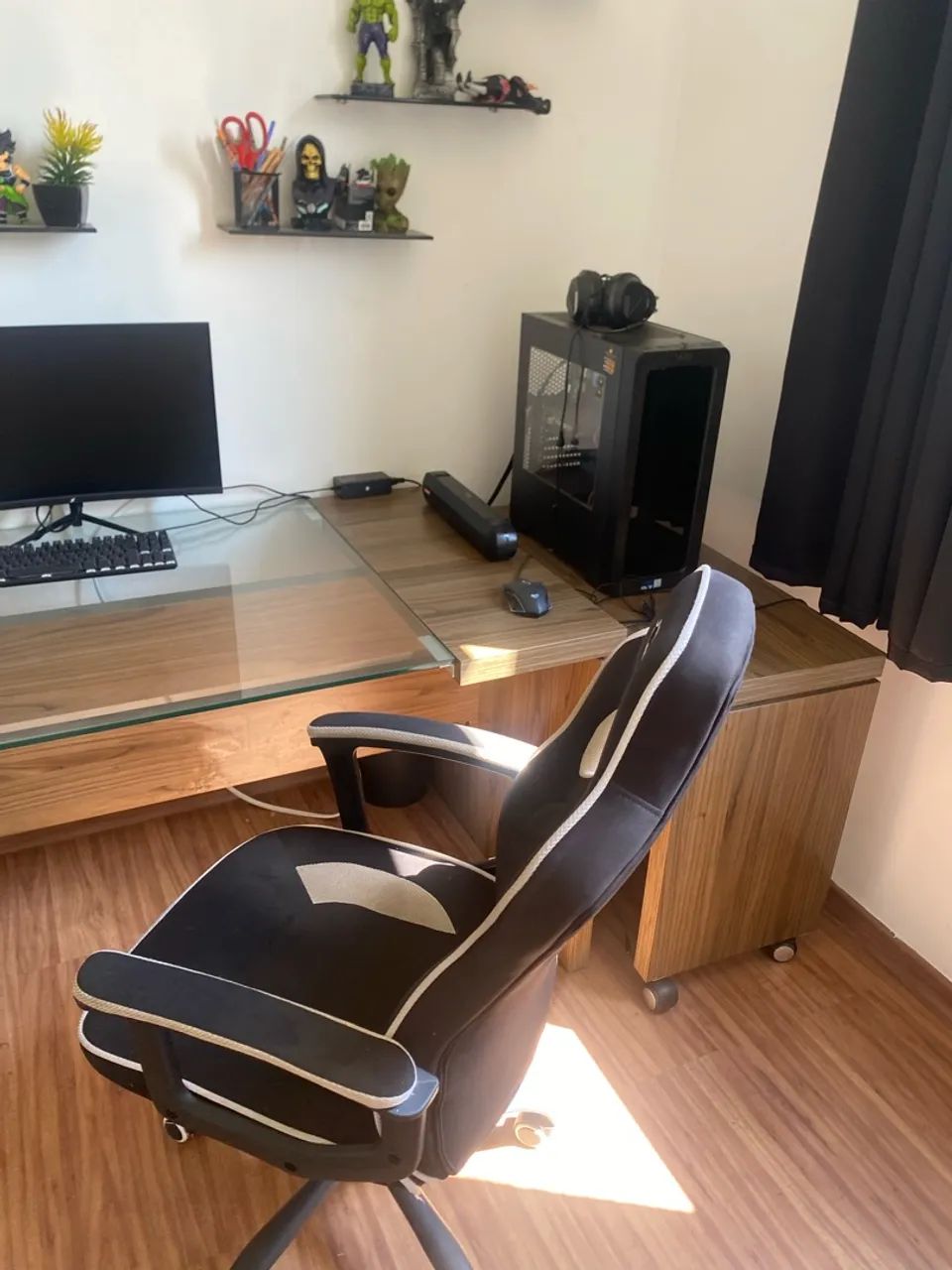 Mesa de vidro com cadeiras  - Foto 3