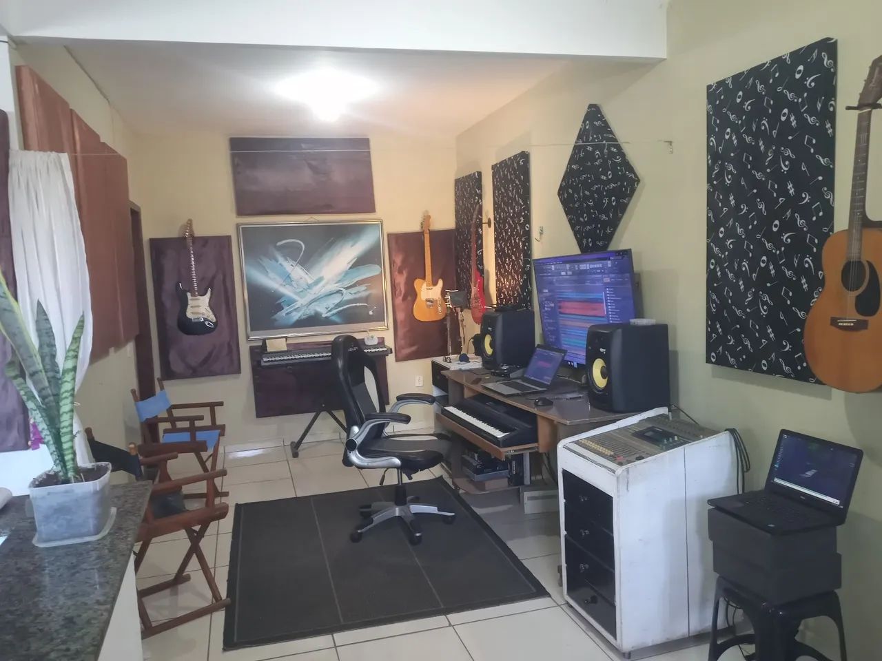 Aulas particulares de violão teclado guitarra e canto  - Foto 2
