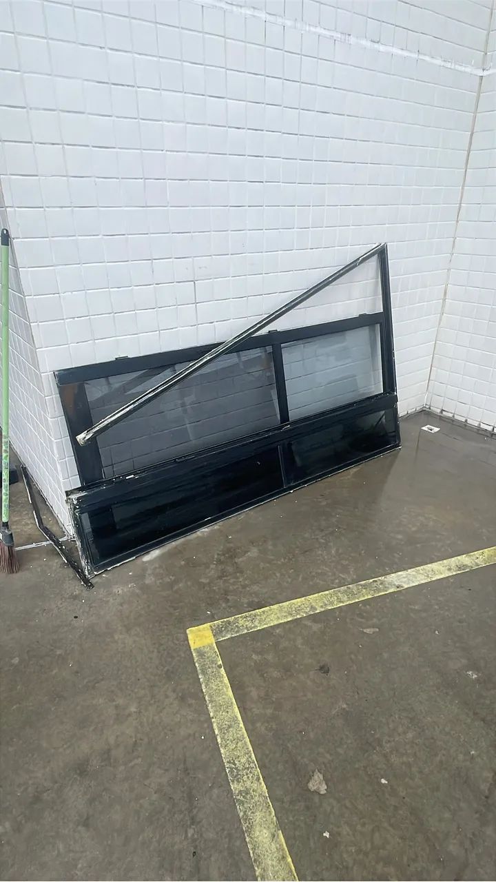 Porta de vidro - Preço negociável - Foto 3