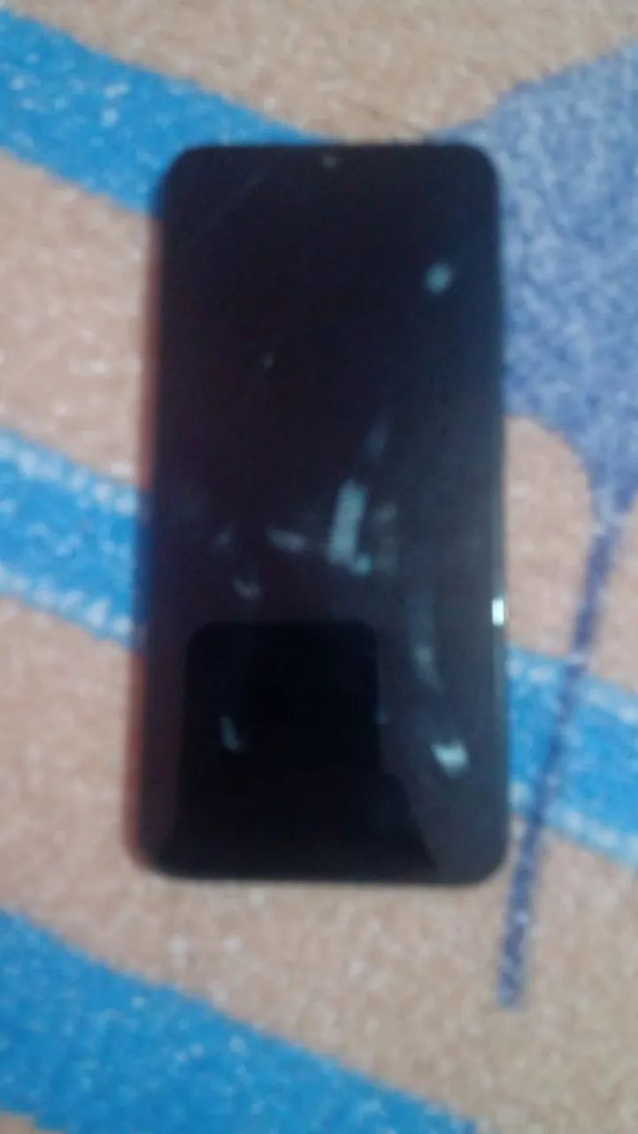 Celular muito bom pra dia dia e para jogos 