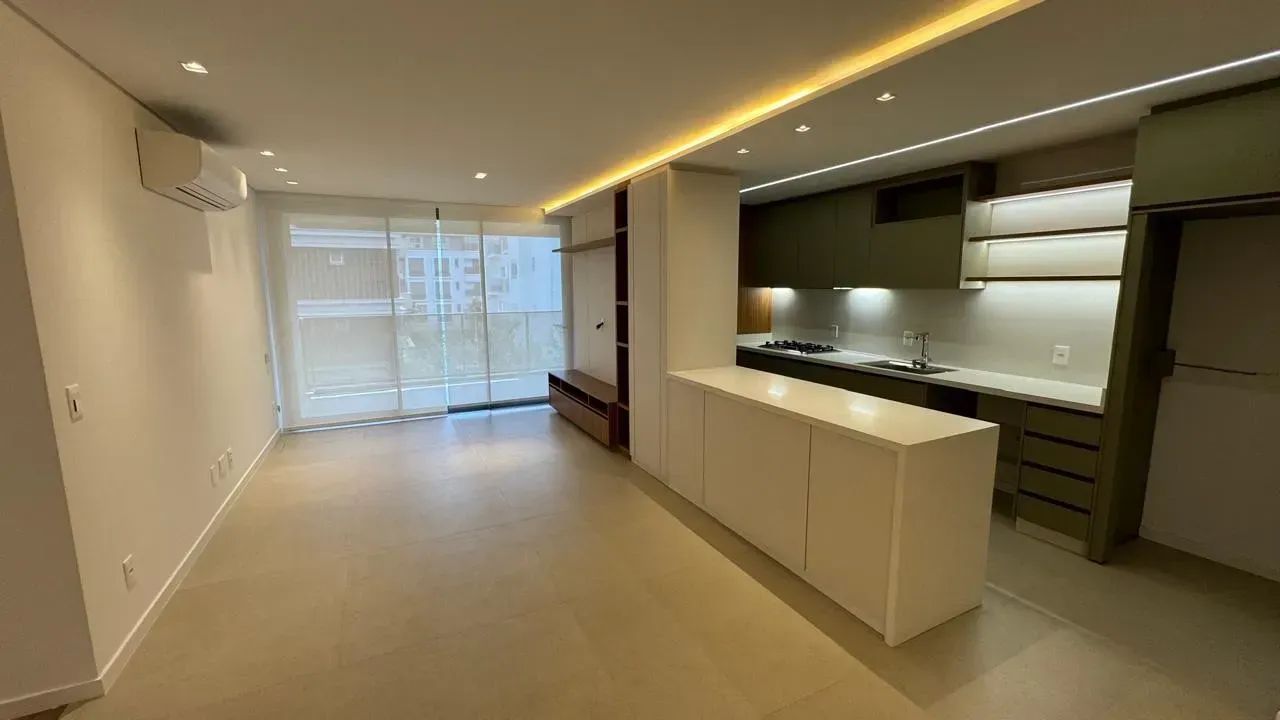 apto 3 suites rua da praia