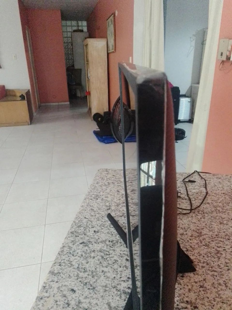 Monitor Samsung 32" polegadas 4k UHD. Seminovo com menos de 2 meses de uso. - Foto 3