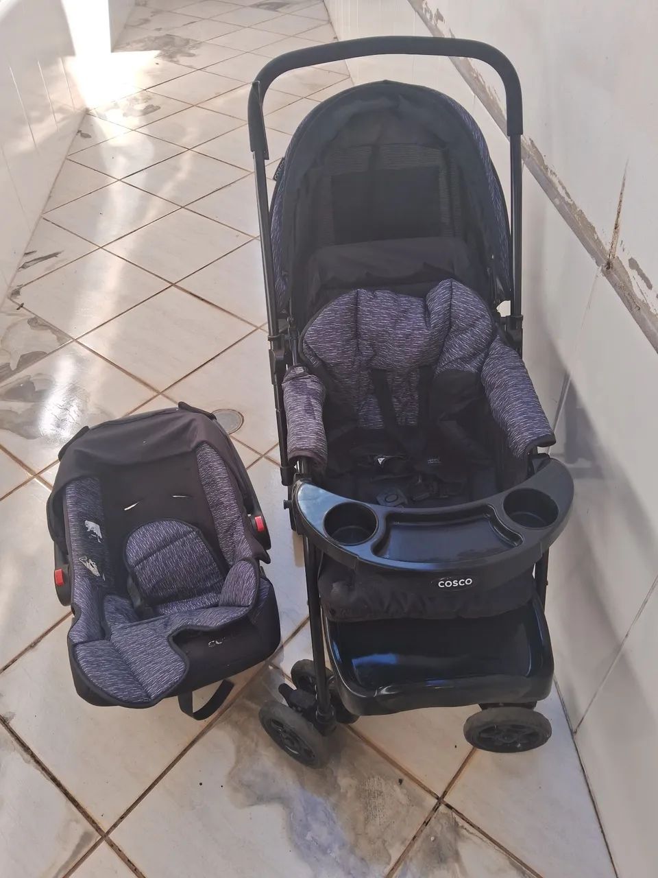 Carrinho de bebê  conforto  é  um biniquinho - Foto 2