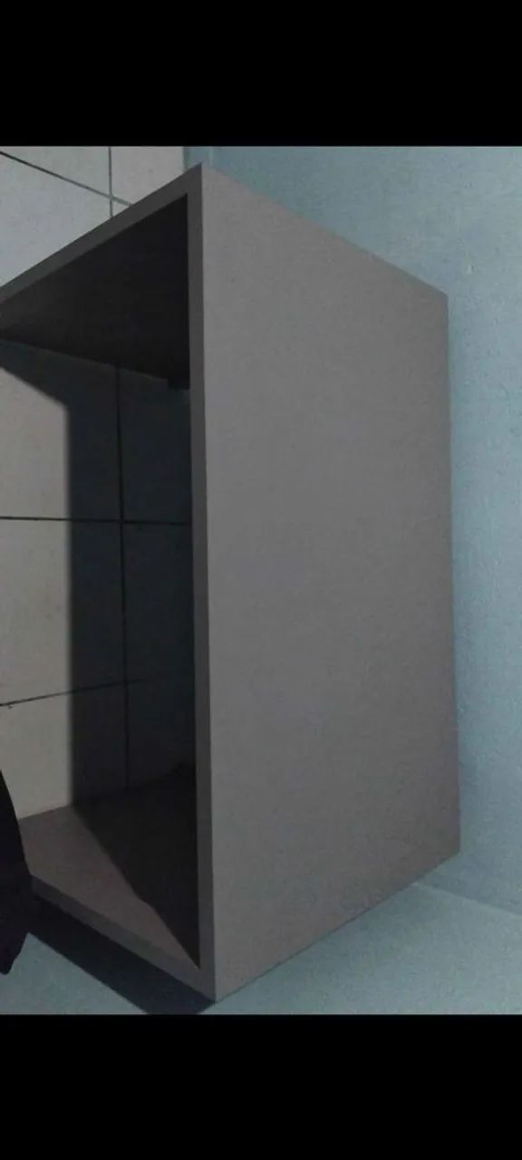 Vendo mesa de escritório com 1,50 de largura e 1,20 altura