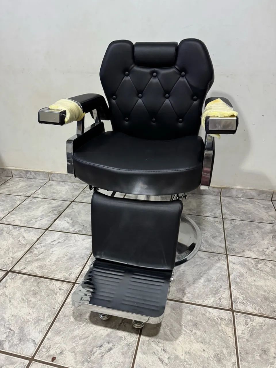Cadeira tipo poltrona parara barbearia  - Foto 4