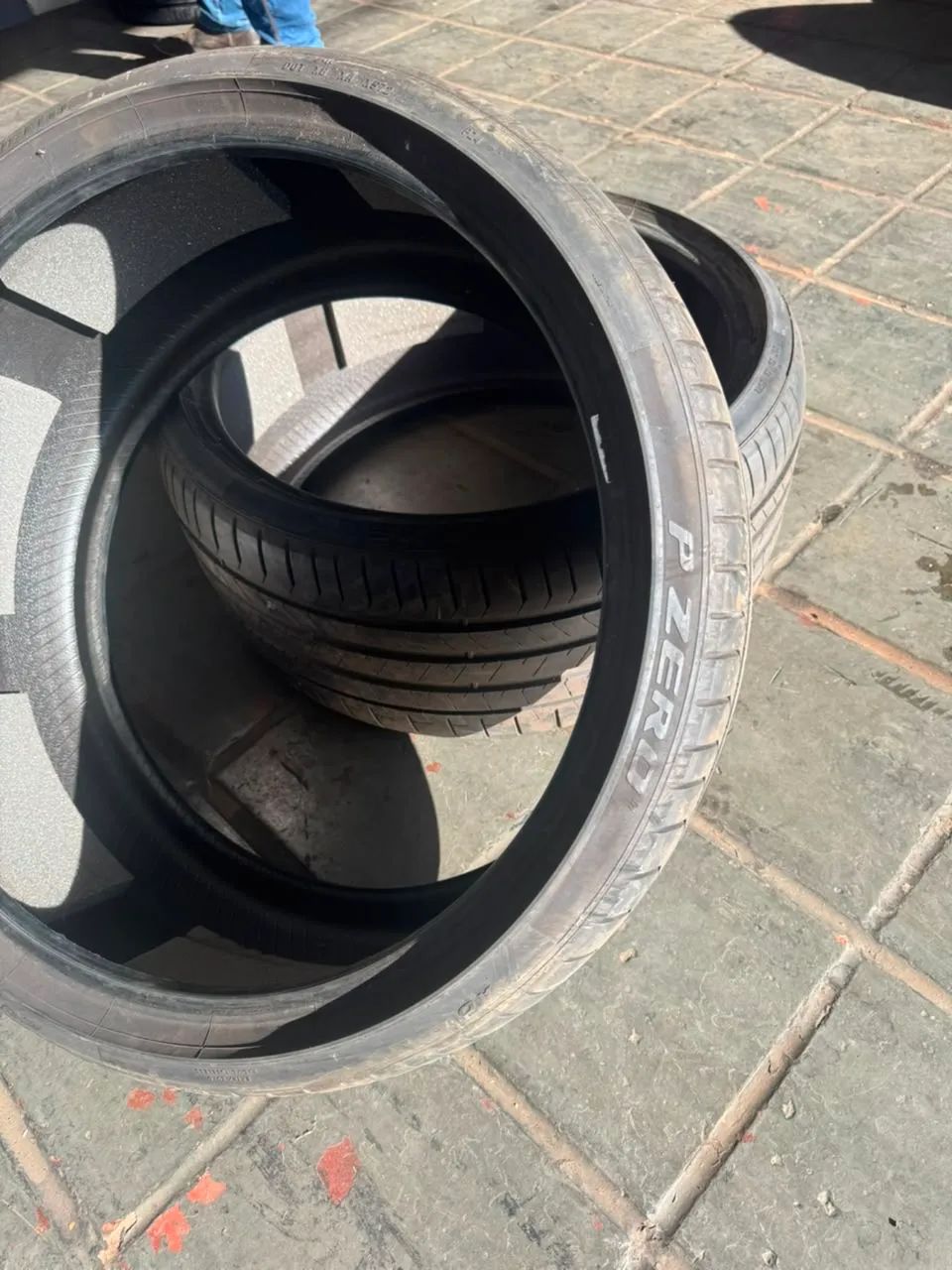 285/30-22 Pirelli  - Foto 5