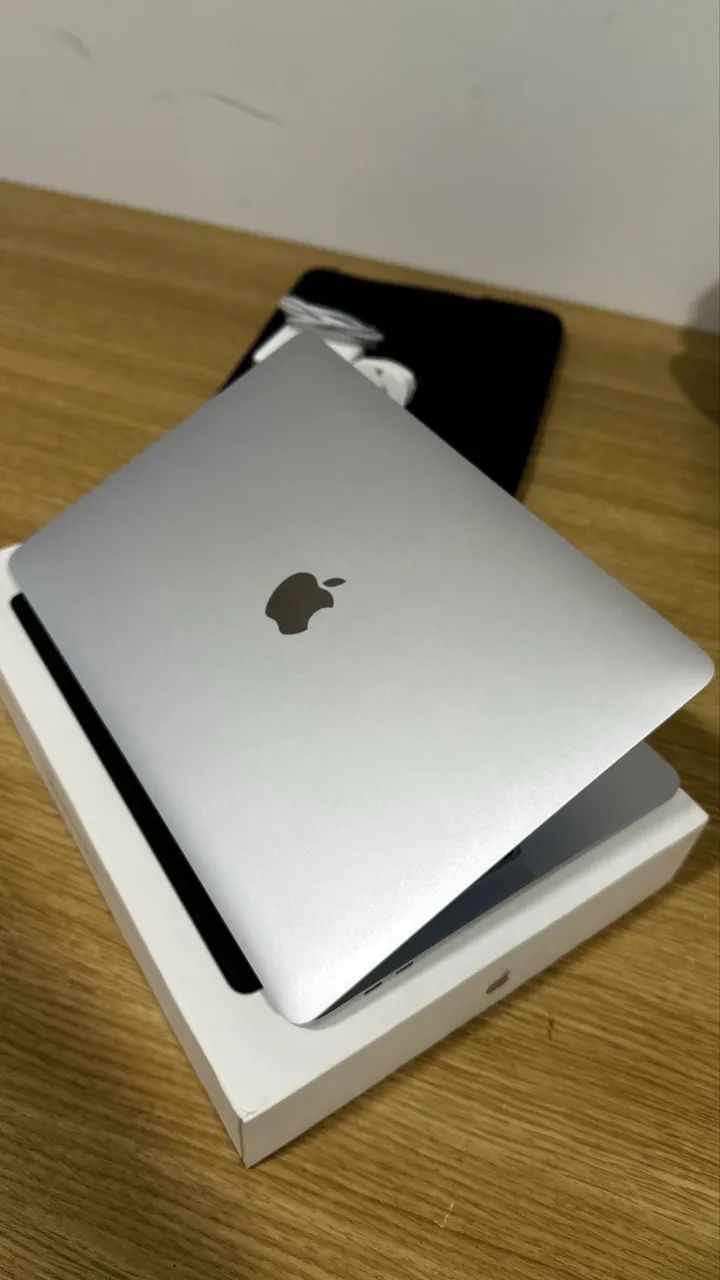 MacBook Pro M1 13? 8GB 512GB Impecável Caixa e Acessórios