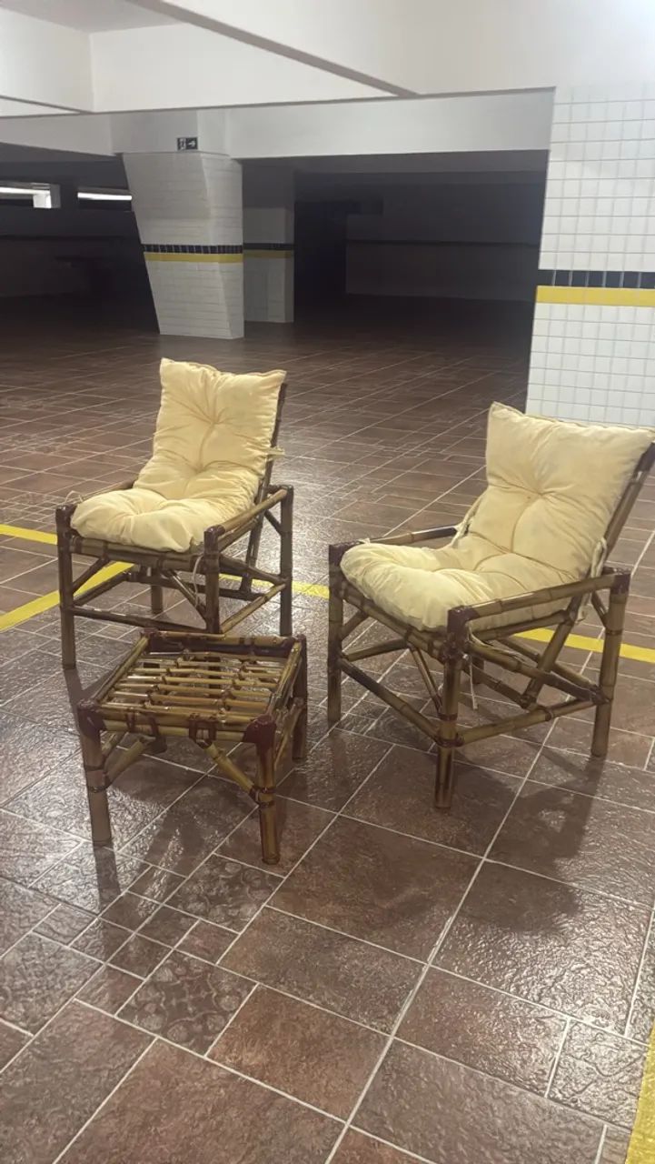 Cadeiras e mesa
