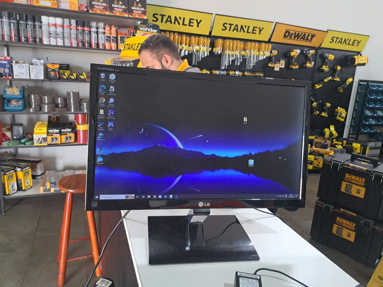 Monitor LG flatron E2260V  - Foto 3