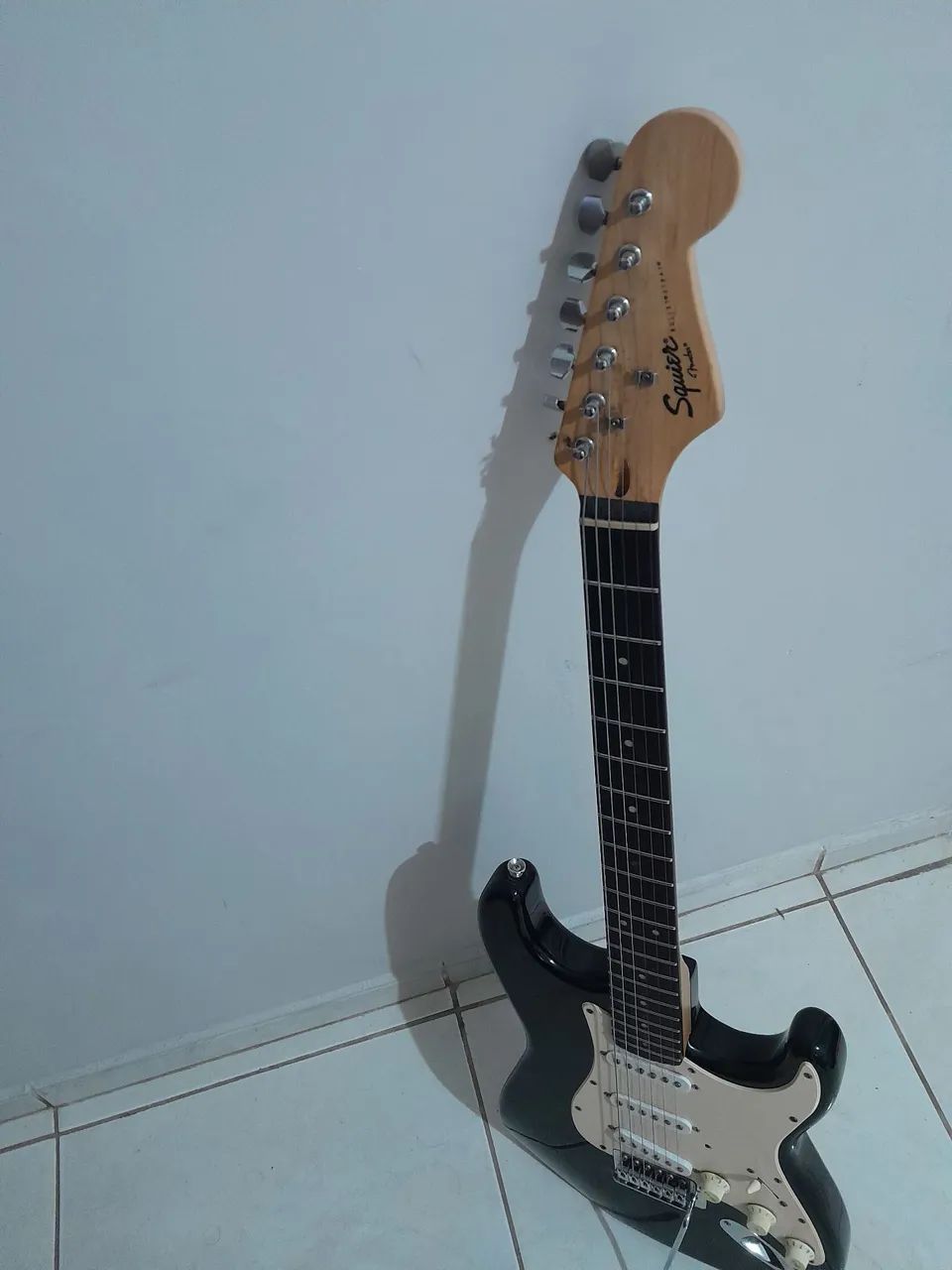 Guitarra squier 
