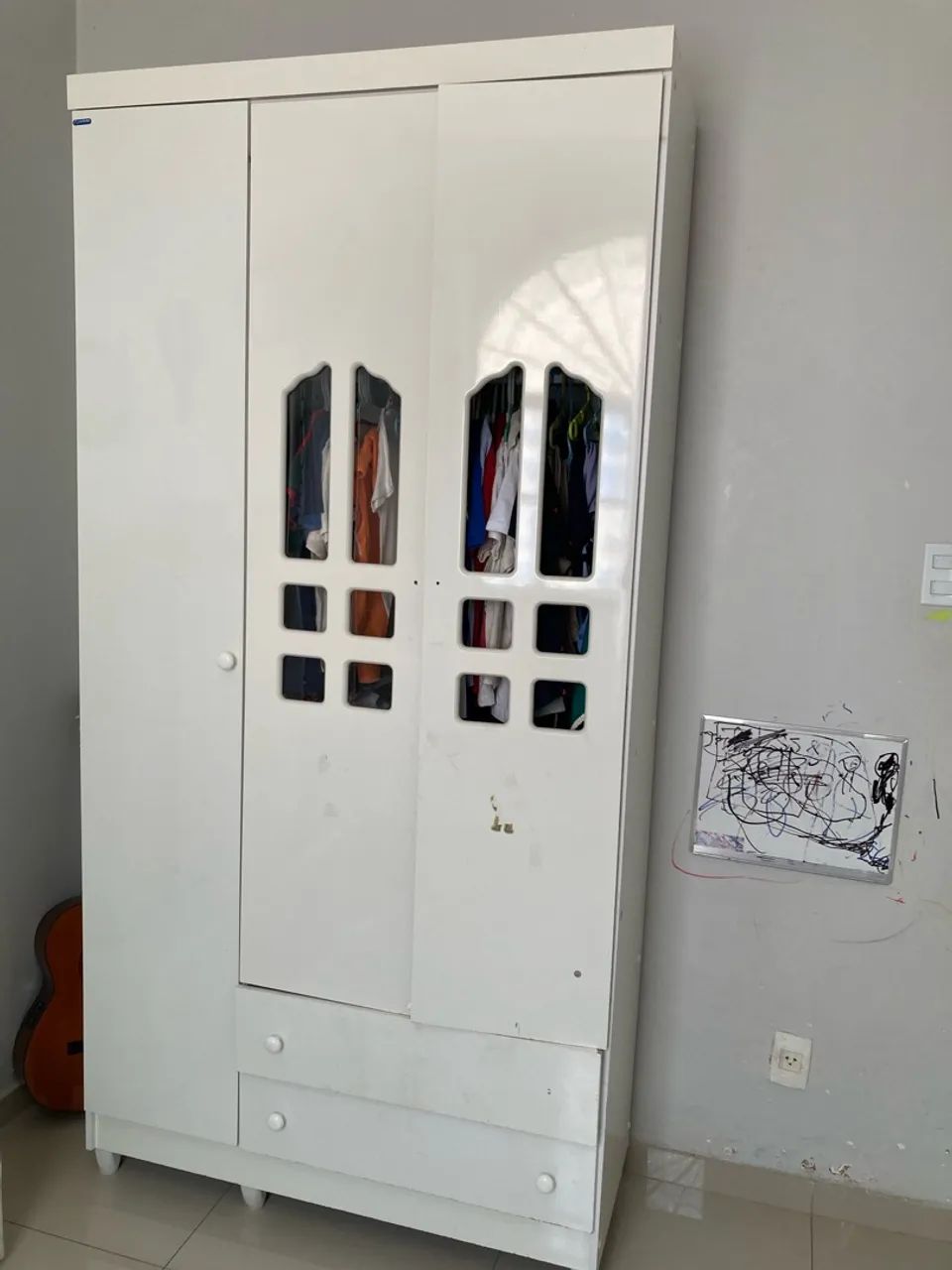 Guarda roupa infantil 
