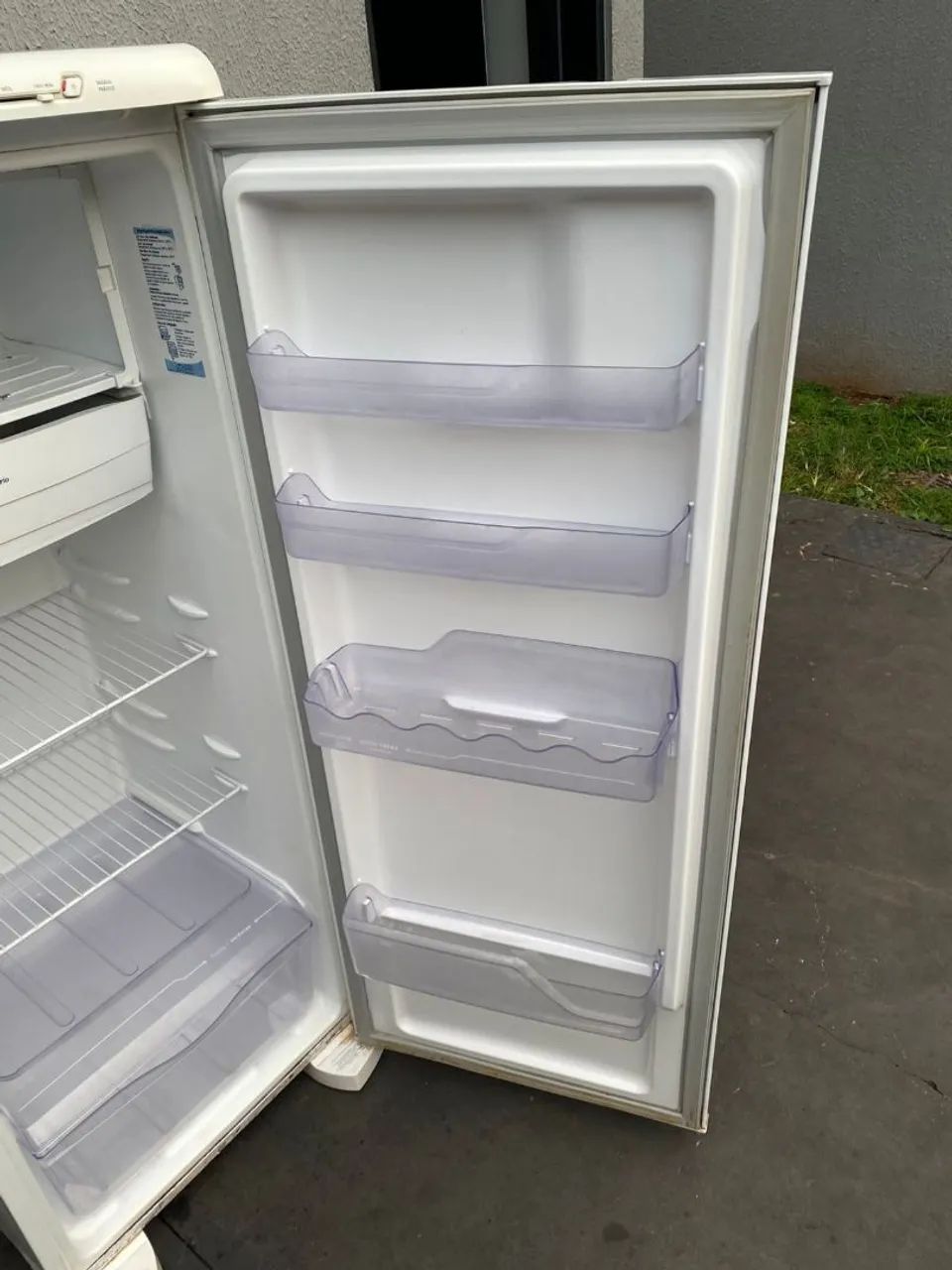 Geladeira boa barato entrego hoje com garantia  - Foto 3
