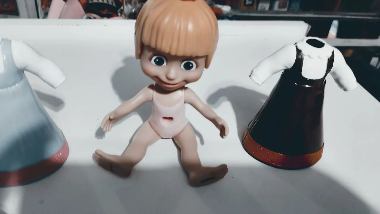 Boneca Marsha troca de roupa - Foto 2