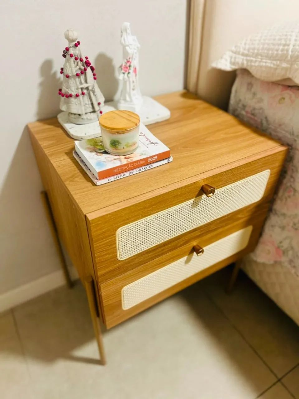 Mesa de cabeceira