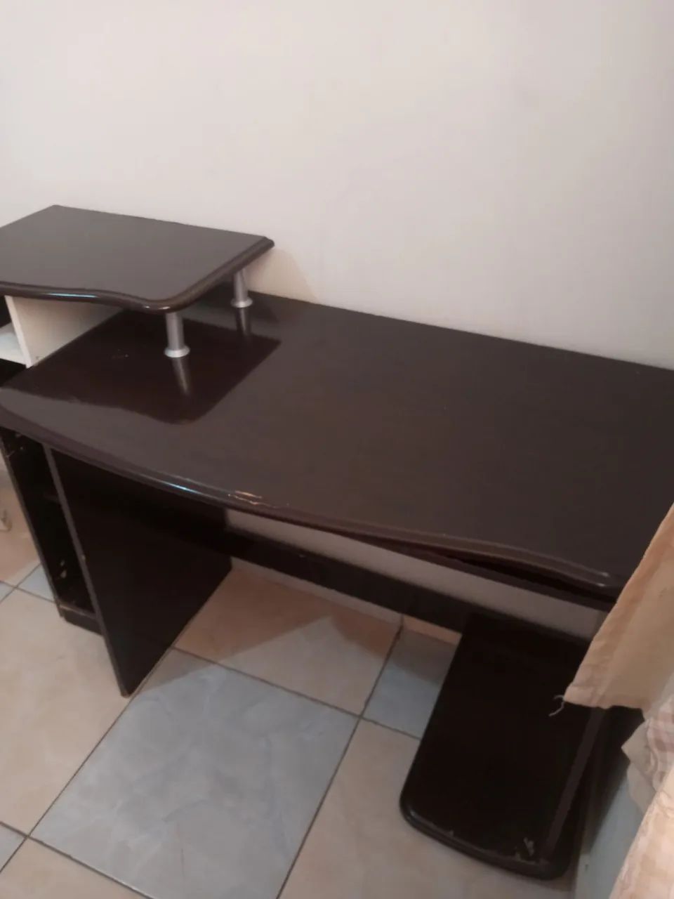 Computer Desk434777896298096641