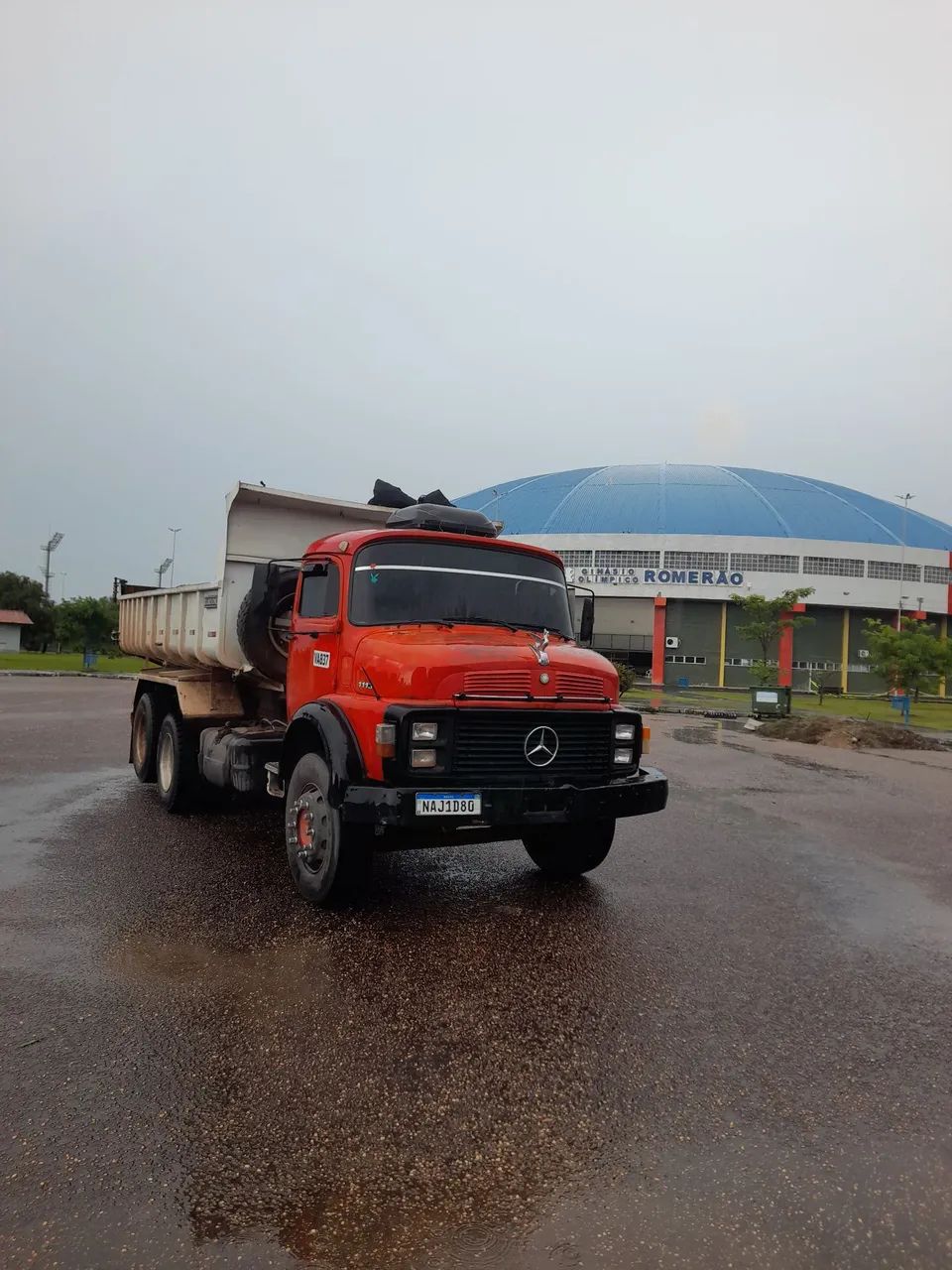 Vendo casamba com ar condicionado.  - Foto 2