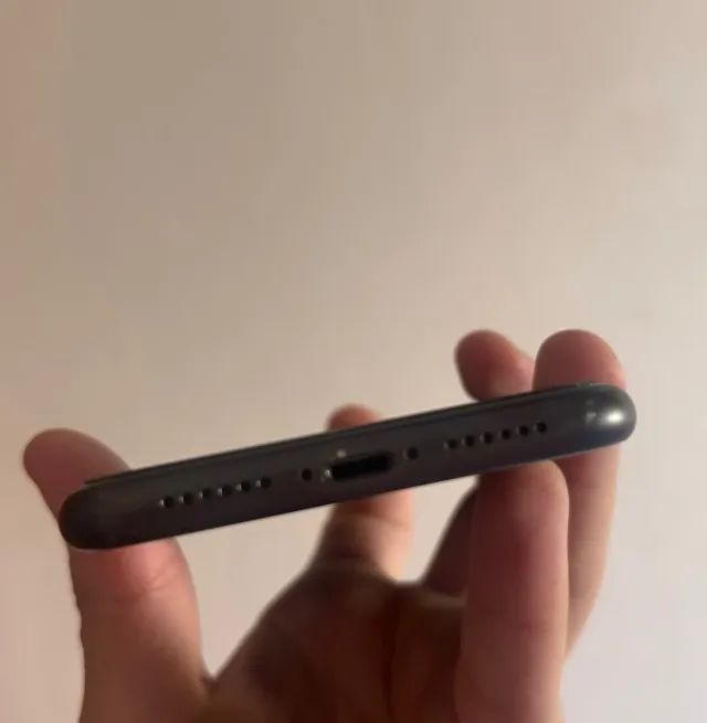 iPhone 11 128GB Todo original - Funcionando tudo em ótimo estado - Foto 5