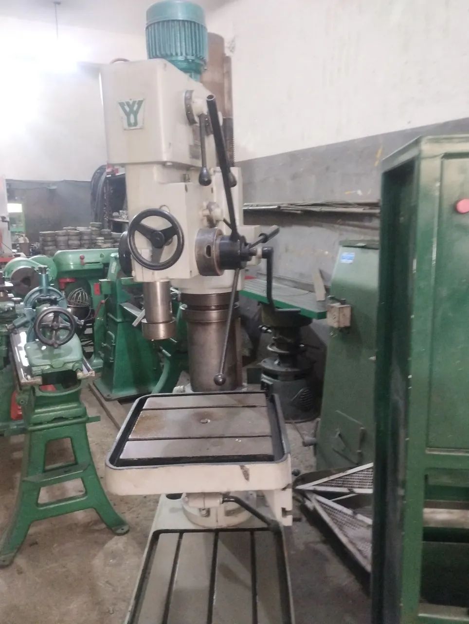 Furadeira y50A 