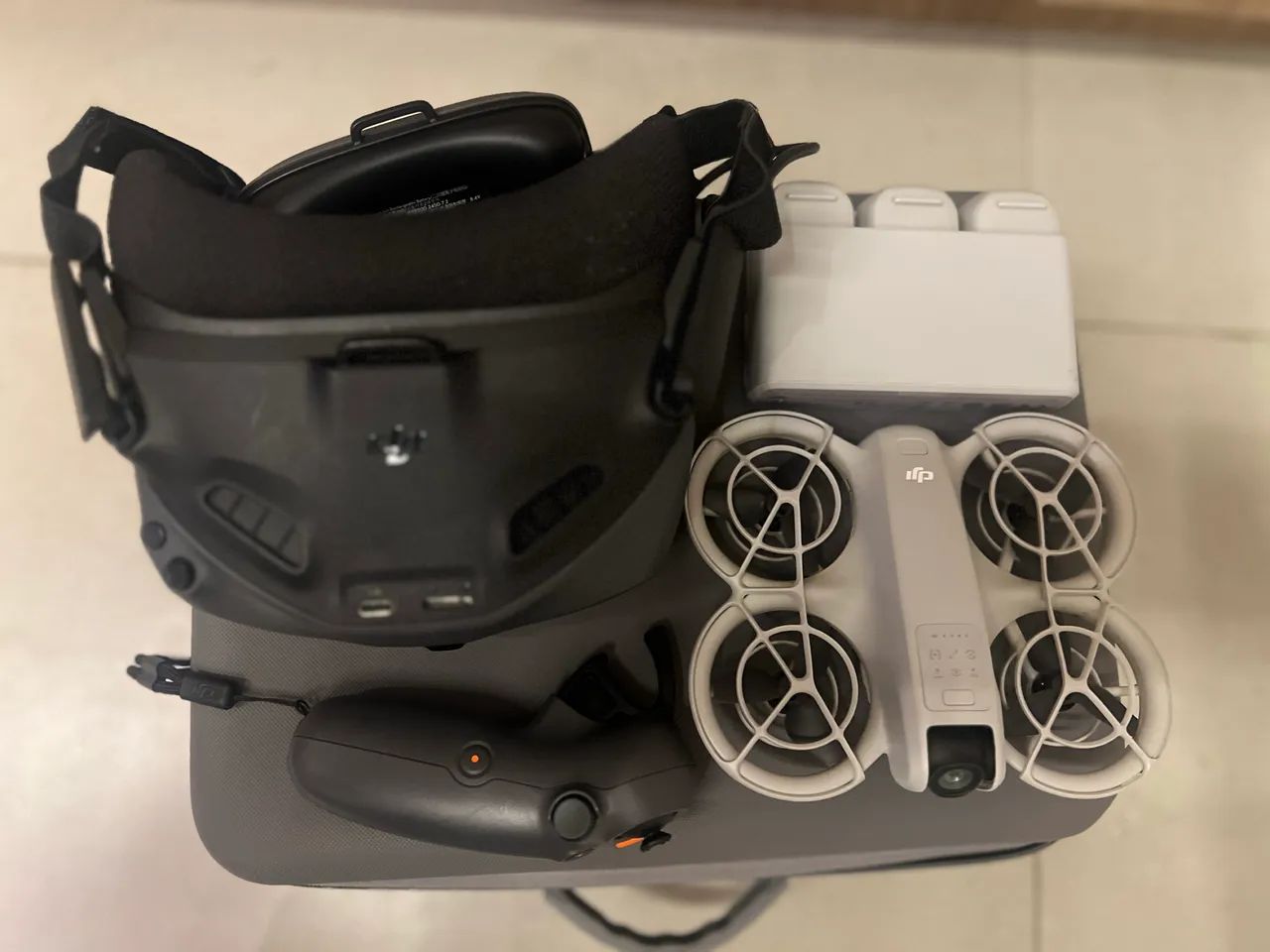 DJI Neo Motion Fly Combo - Completo | Estado de Novo