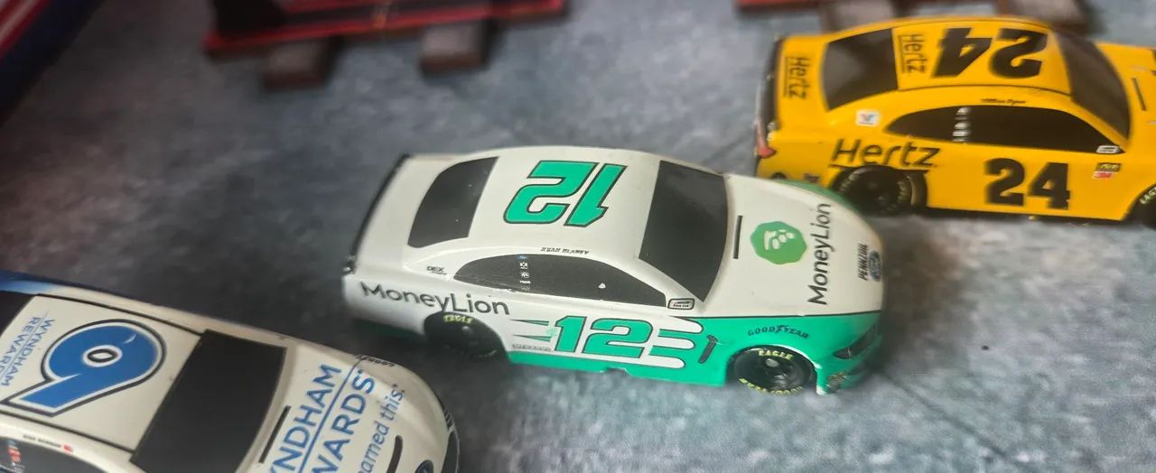 lote 3 miniaturas nascar 1/87 authentics 2019 - Foto 4
