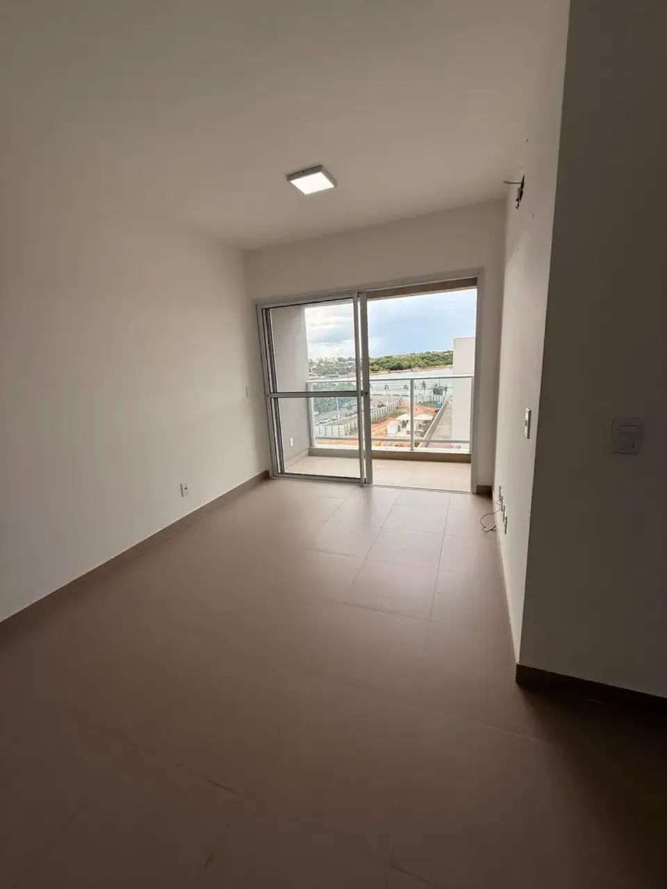 Apartamento para alugar com armários planejados e 2 quartos sendo 1 suíte bairro Eldorado - Foto 3