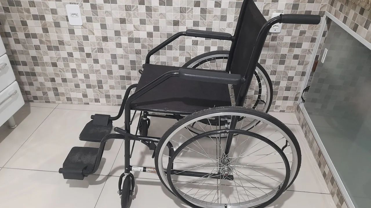 Cadeira de rodas  - Foto 5