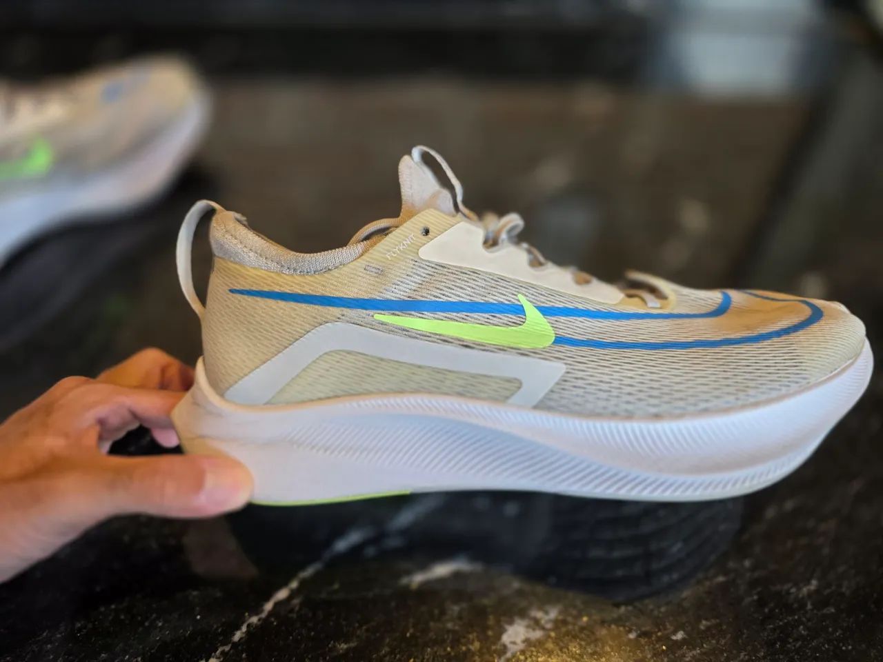 Nike zoom fly 4
