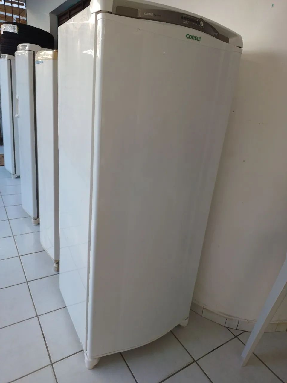 Geladeira frost free 300lts ótimas condições  - Foto 2