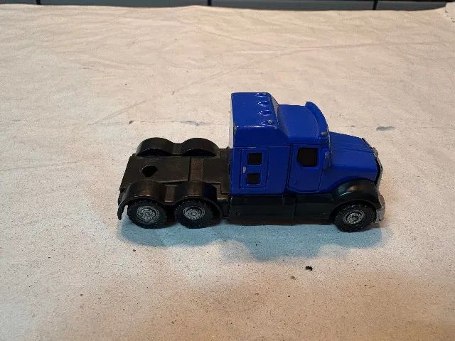 Caminhao Fastlane 1/64  - usado sucata  - leia - Foto 2