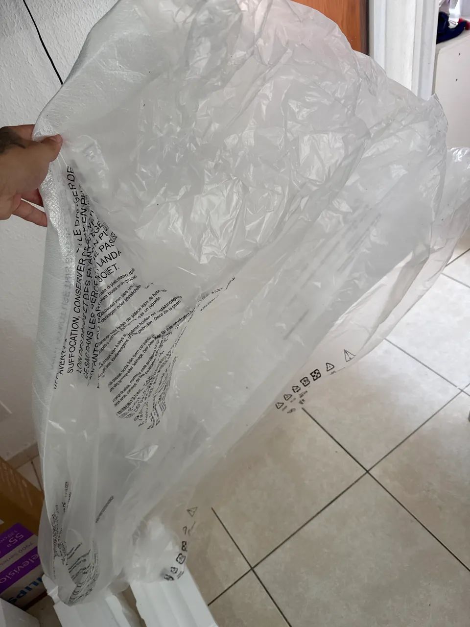 Vendo caixa par TV 55 polegadas Ambilight Phillips  - Foto 5