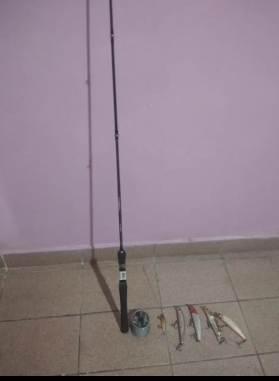 Kit pesca com vara, linha e isca - Foto 2