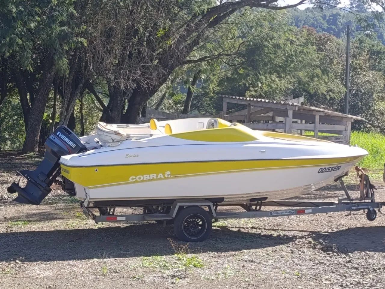 Lancha cobradagua