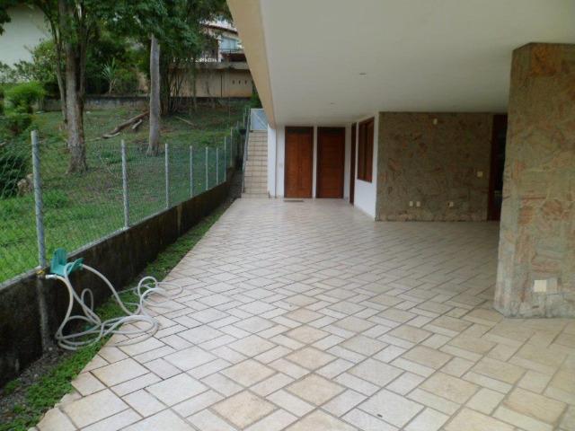 Mansão, ubá, 04 quartos, suíte, 5 vagas Piscina, localização privilegiada - Foto 7