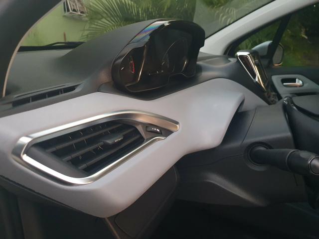 Peugeot 208 - Foto 17