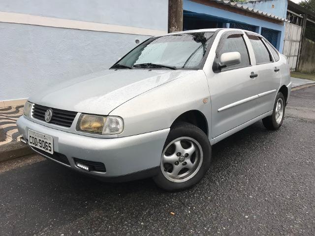 Polo 98 1.8 super conservado