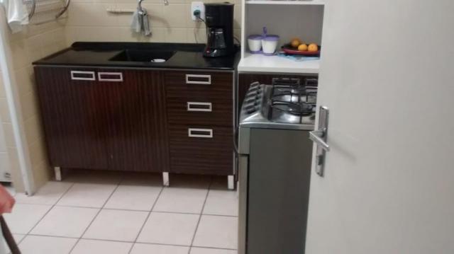 Excelente oportunidade ! apto 2 dorm térreo bem conservado. portaria 24h - salão de festas - Foto 3