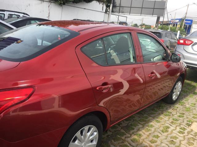 Nissan Versa - Foto 2