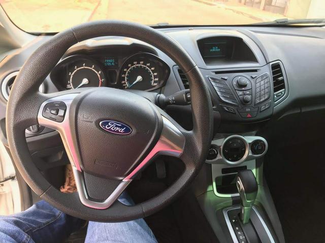 Ford Fiesta Hacth 1.6 AT - Foto 4