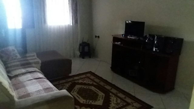 Vende - se uma casa com ponto comercial - Foto 2