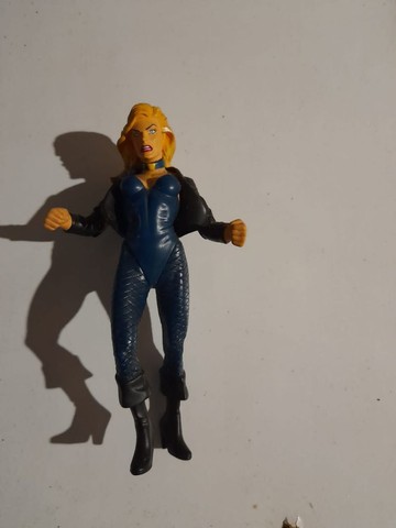 Boneco Canário Negro DC direct. - Foto 2