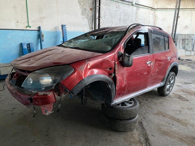 Sucata de renault sandero stepway 2014  1.6 16v. - Foto 4