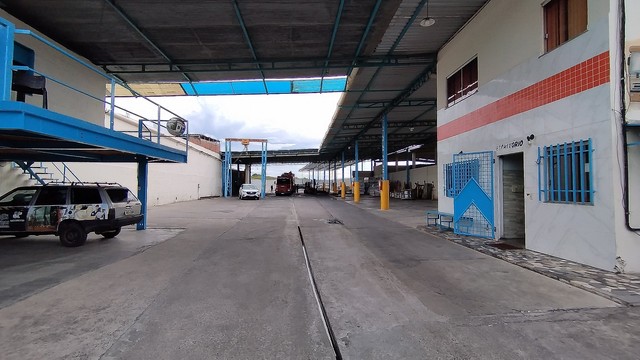 Galpão / Depósito / Armazém / Garagem para aluguel possui 4.300 M² de área total